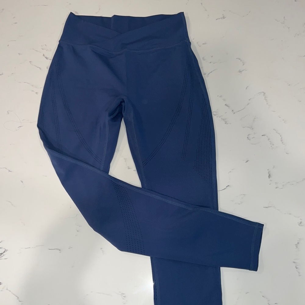 alphalete surface power legging